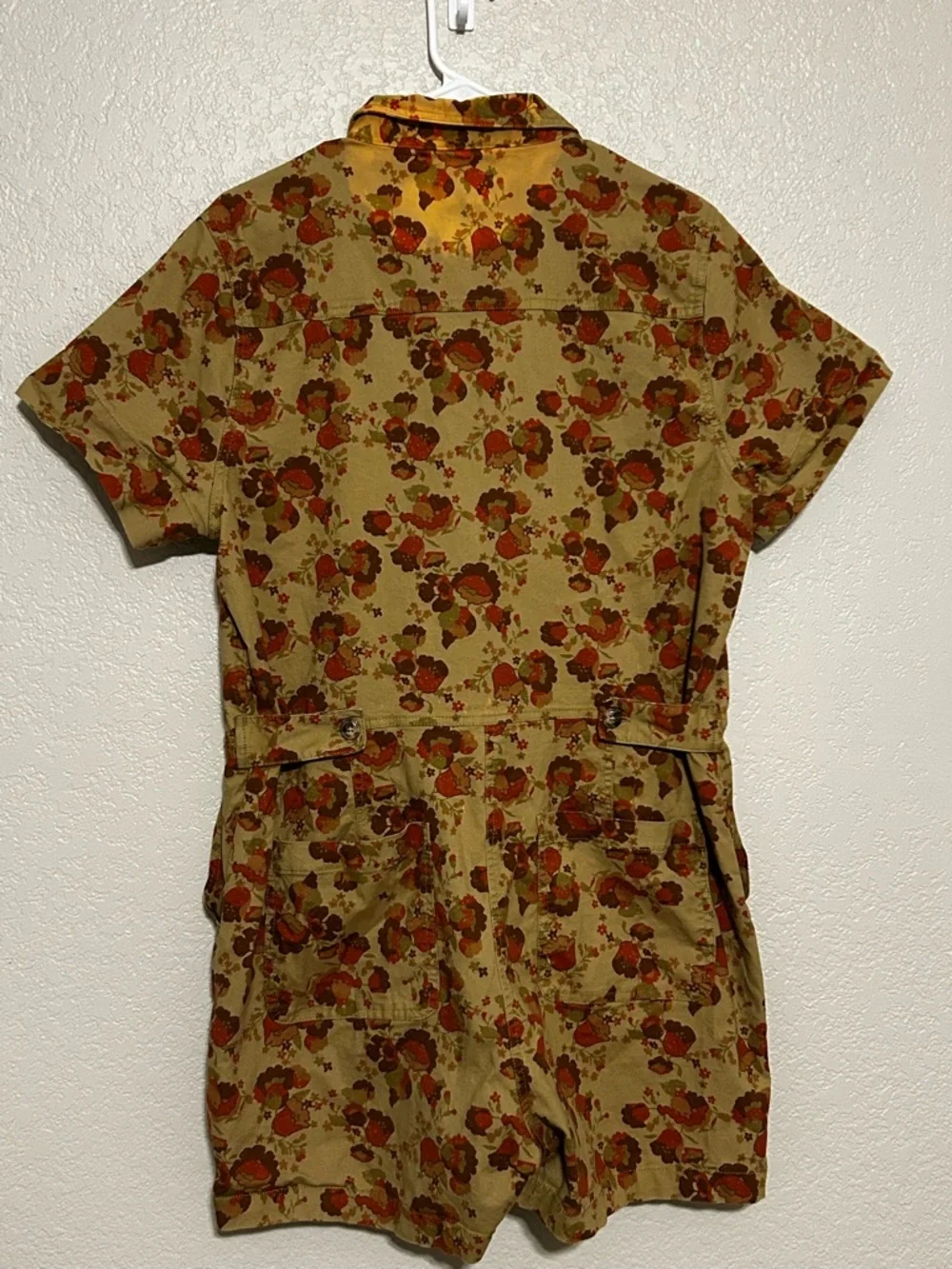Toad&Co zip-front utility romper in a unique earthy floral print. - Picture 6 of 8